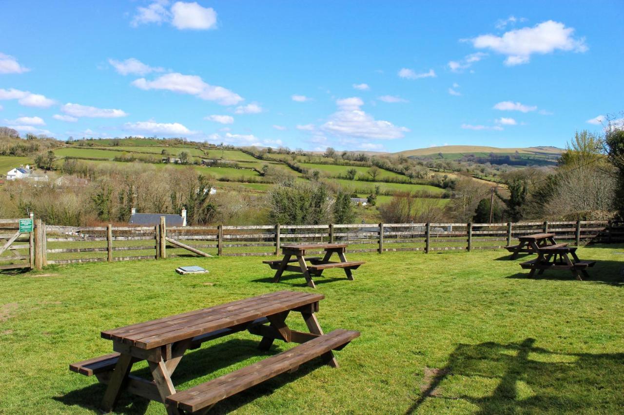 The Mary Tavy Inn Marytavy Exteriör bild