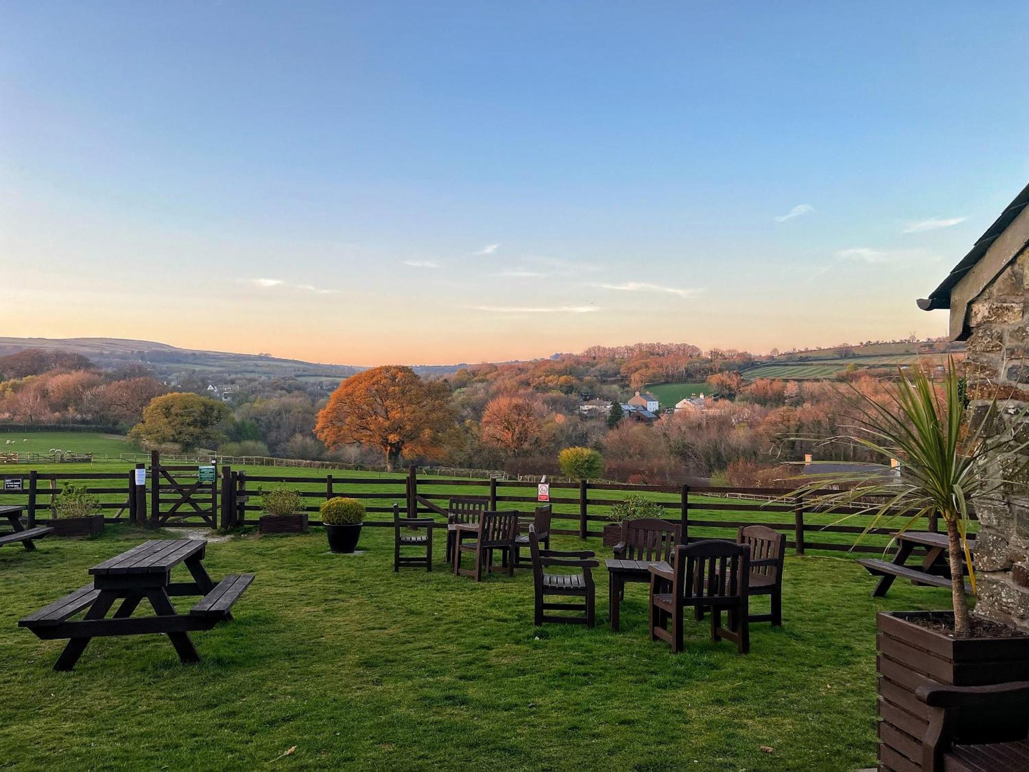 The Mary Tavy Inn Marytavy Exteriör bild